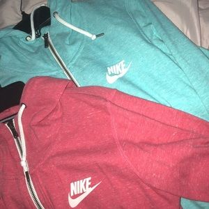 Nike sweater bundle